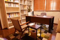 川谷医院診察室