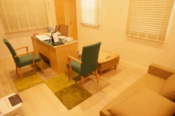 川谷医院診察室