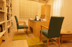 川谷医院診察室